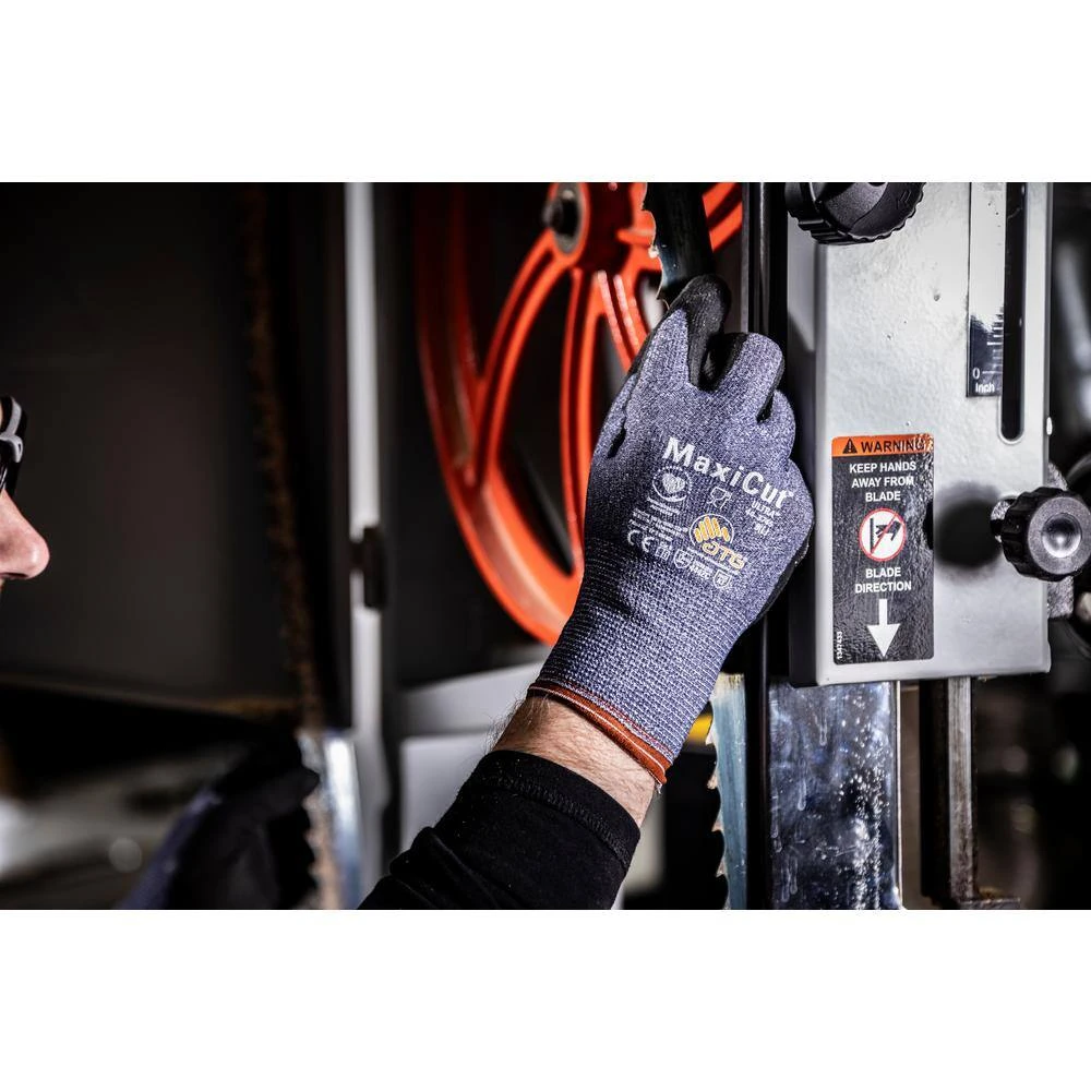 MaxiCut Ultra Men's Medium Blue ANSI 3-Premium Nitrile-Coated Grip Outdoor And Work Gloves With Touchscreen (12-Pack) 9 MaxiCut Ultra Men's Medium Blue ANSI 3-Premium Nitrile-Coated Grip Outdoor And Work Gloves With Touchscreen (12-Pack) - Image 7